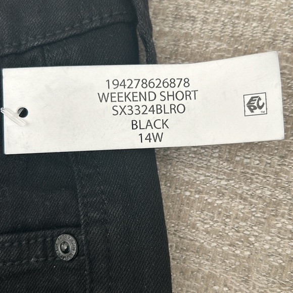 Seven7 Rolled Cuff Black Stretch Denim/Jean Weekend Shorts Size various. NWT. - Picture 9 of 12